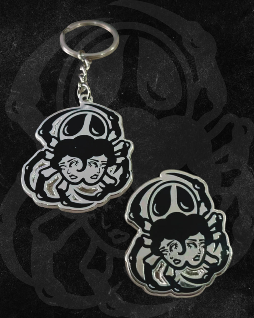 Lot pins + porte-clés Signature LVB